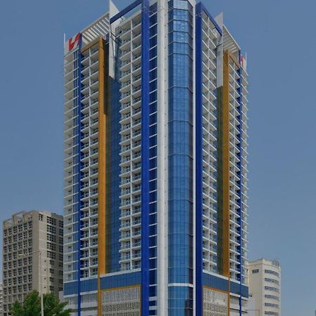 Swiss-Belsuites Admiral Juffair Manama Exteriör bild